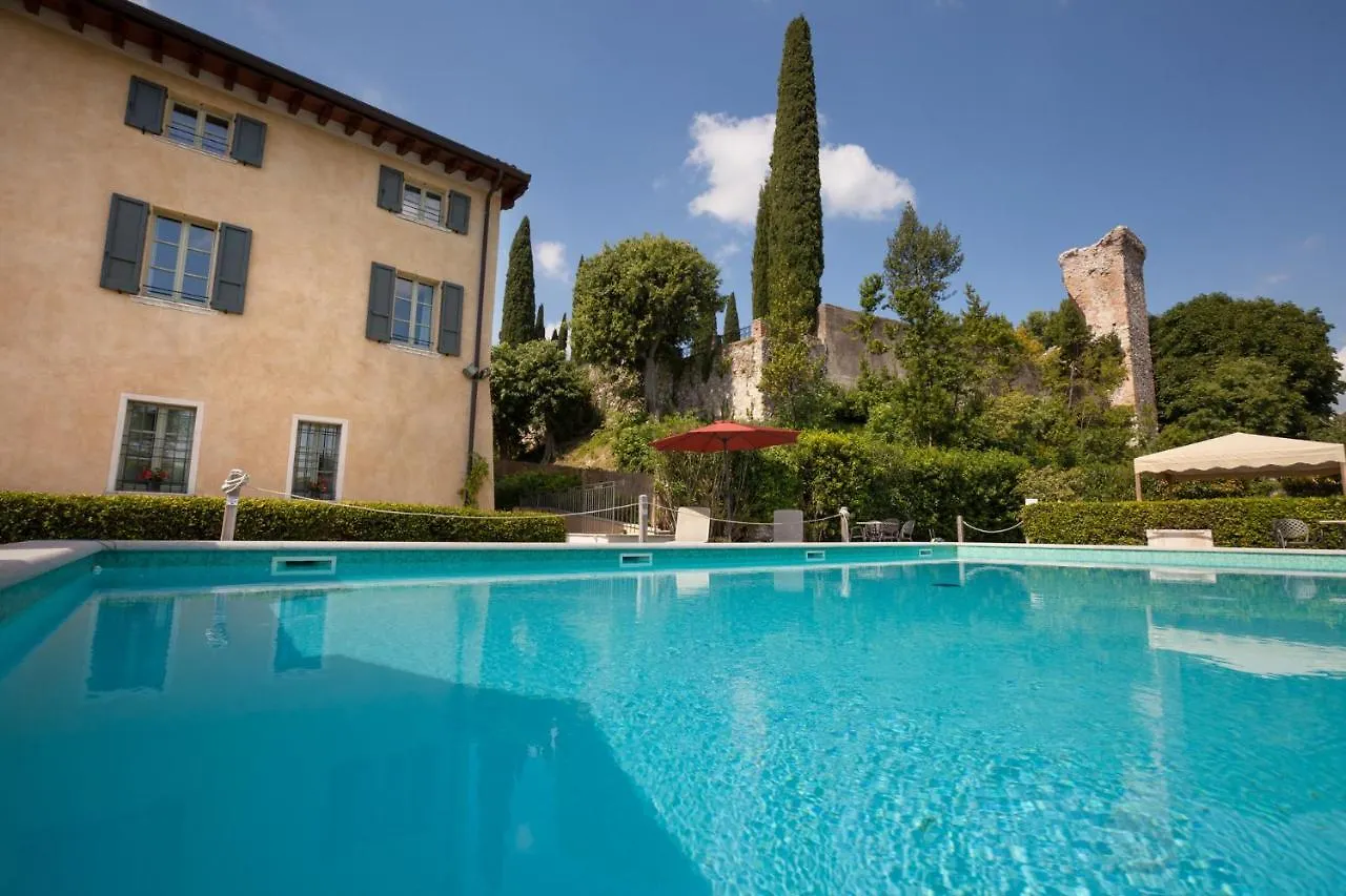 Residence Villa Antica Torre San Felice del Benaco Aparthotel